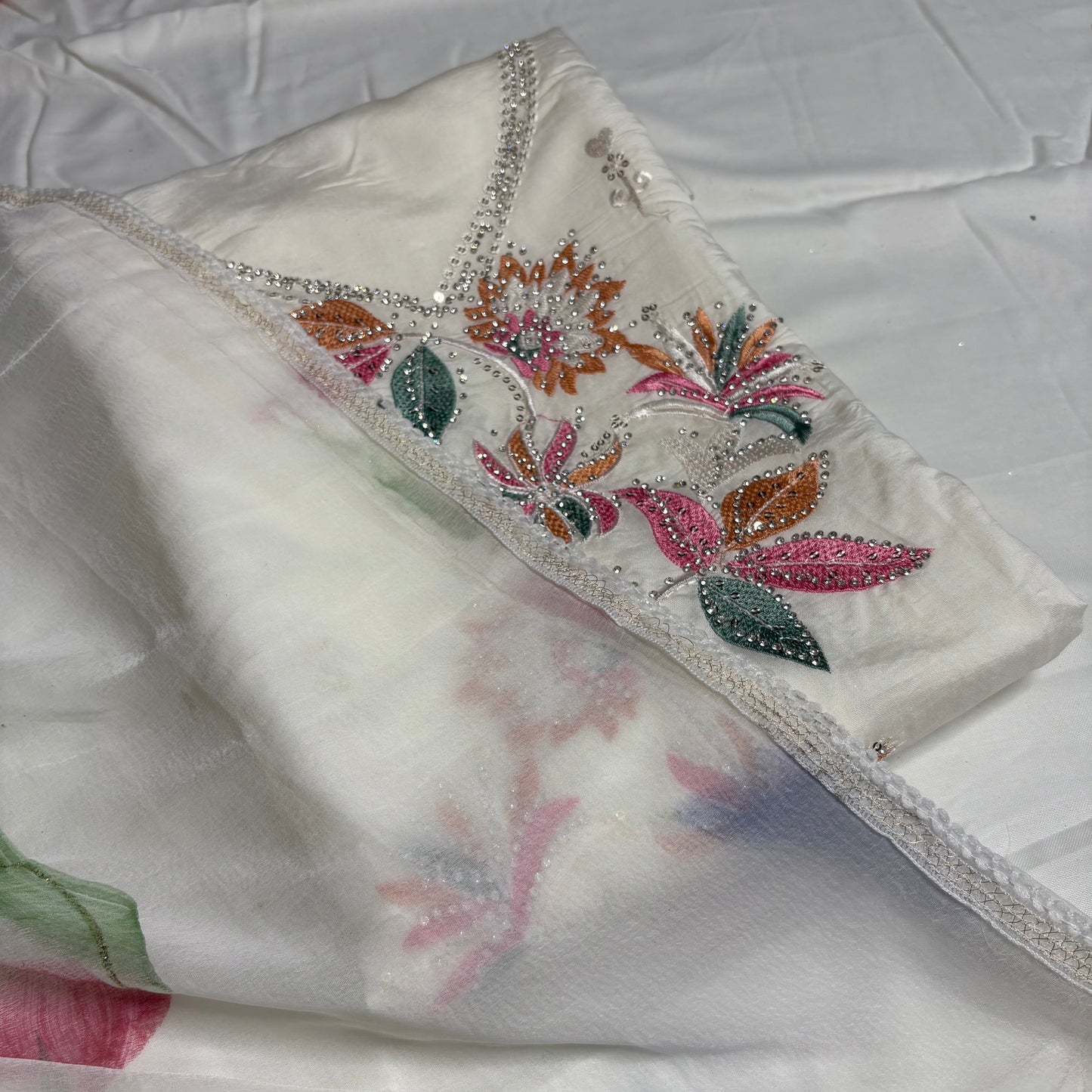 White Embroidered Suit – Brush Print Dupatta – Rayon Bottom