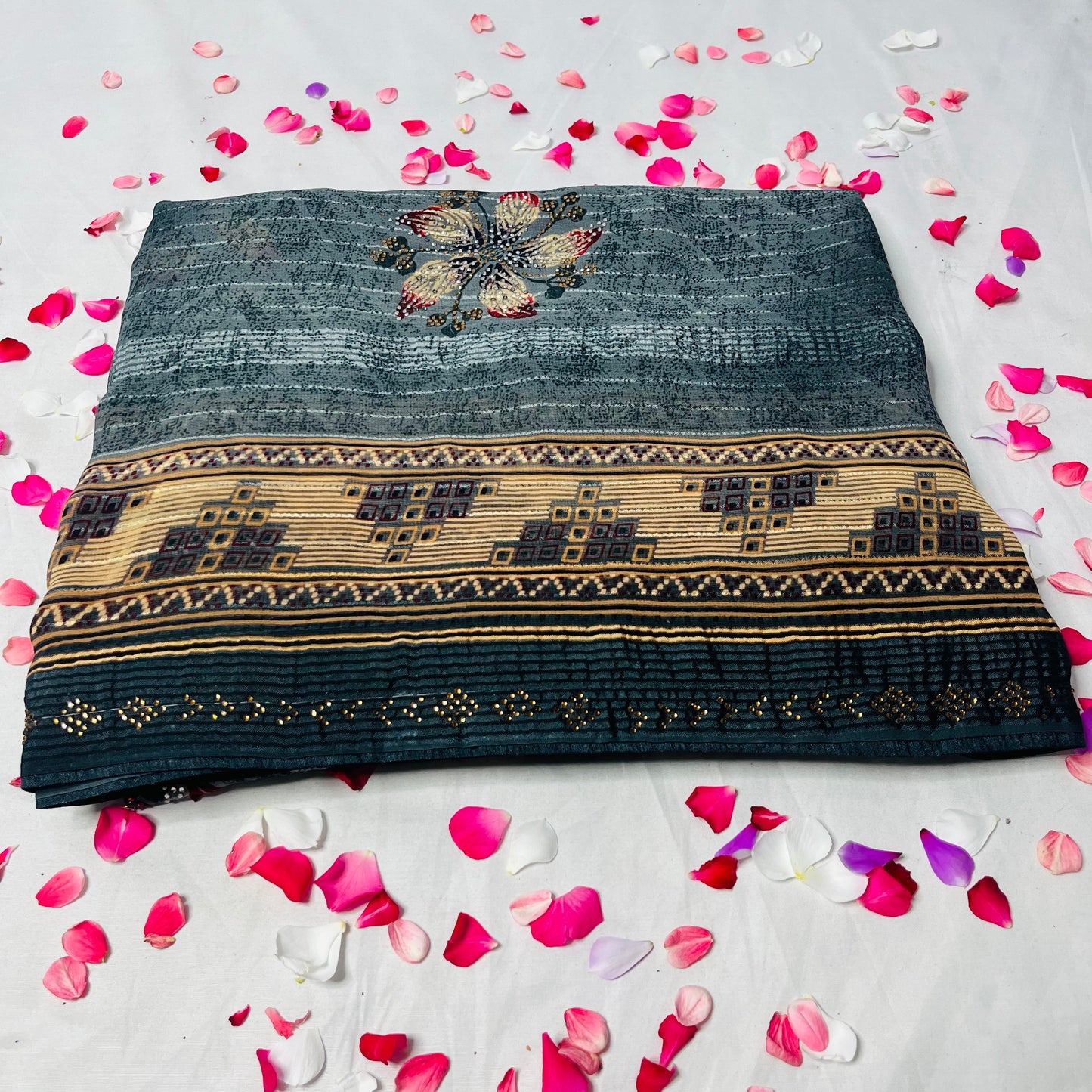 Georgette Floral Printed Grey Saree